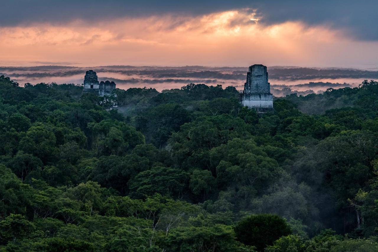 Hotel Tikal Inn Buitenkant foto